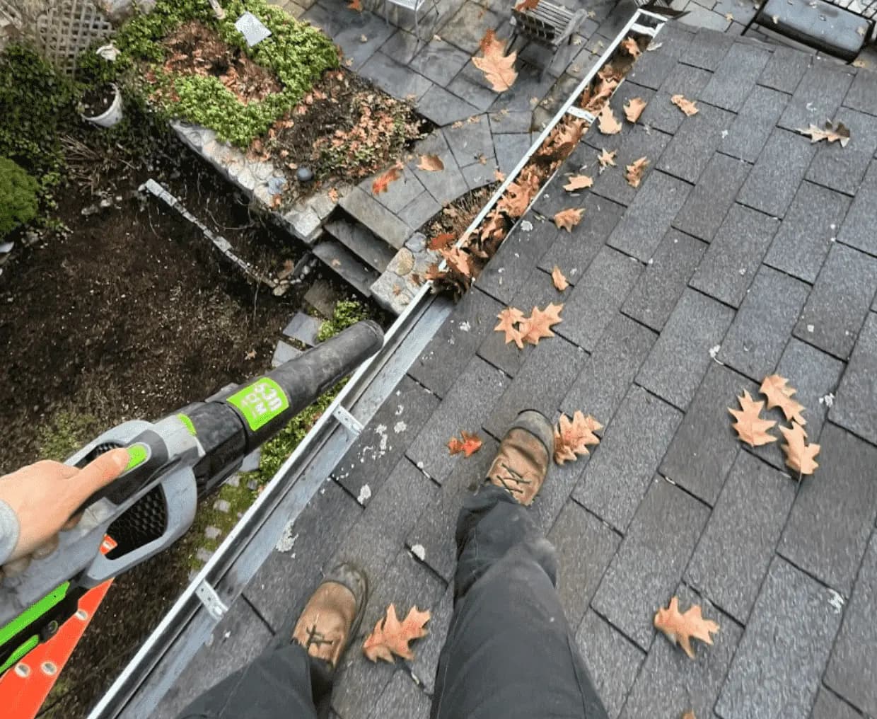 Gutter Cleaning Services in Brunswick